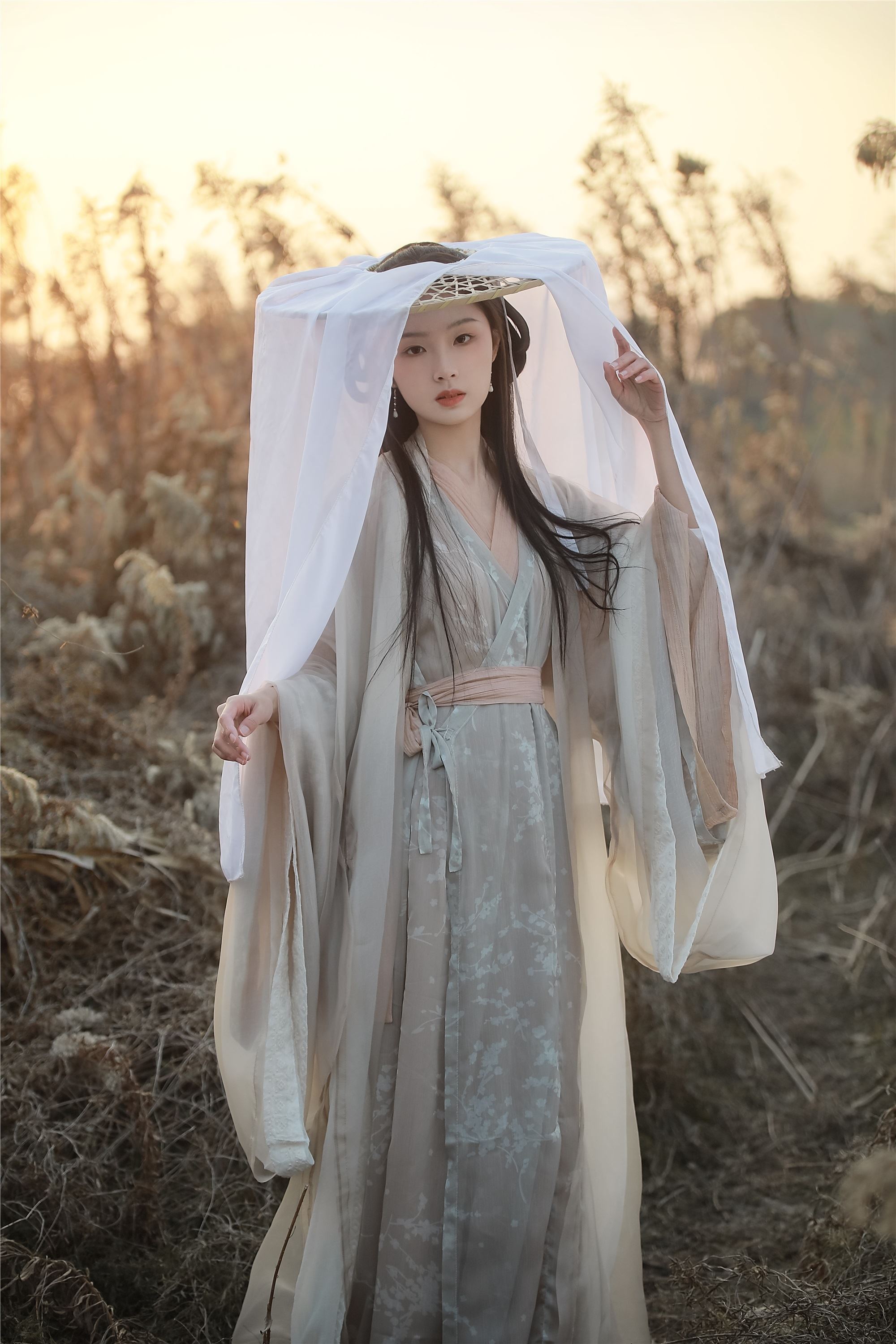 YITUYU艺图语 2025.01.28 叹秋 溱溱